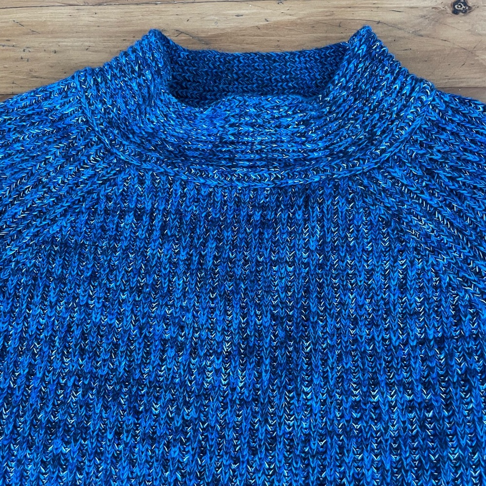 Banana Republic Women’s Blue Knit Sweater - Picture 5 of 6